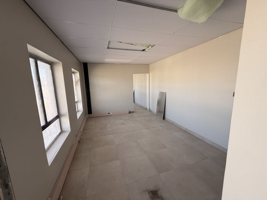 To Let Commercial Property for Rent in Rivergate Western Cape